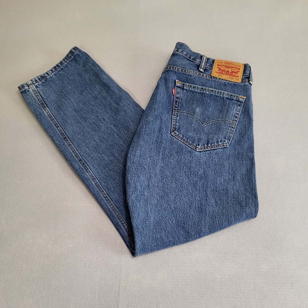 Levi's 505 Denim Blue‎ Jeans Straight Leg Medium Wash Men's 38x32